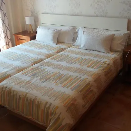 Atlantika, Solo Familias O Parejas Apartment *