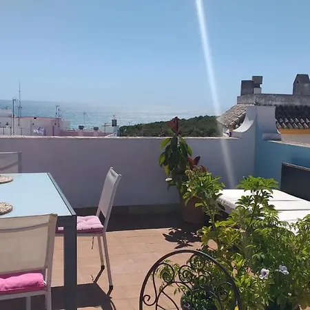 Apartment Atlantika, Solo Familias O Parejas